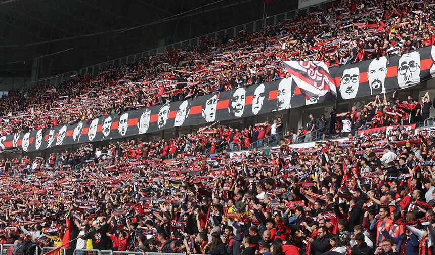 Eskişehirspor taraftarı hep şampiyon: Rekor geldi