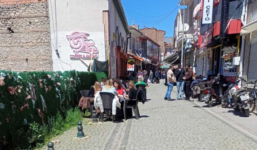 Eskişehir'deki işgaller vatandaşların yürümesini zorlaştırıyor