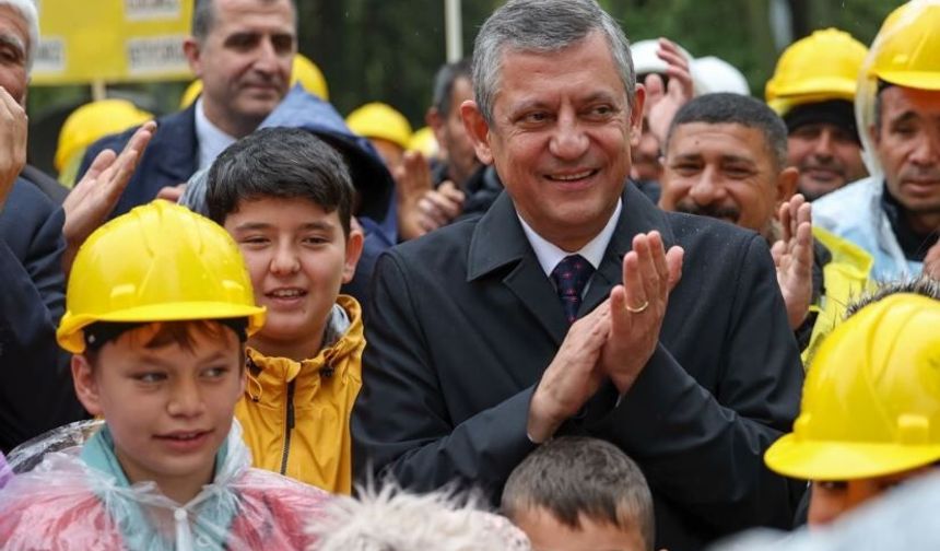 Özgür Özel’den açlık grevindeki madencilere destek!