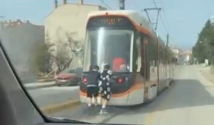 Eskişehir'de çocukların eğlencesi korkuttu!