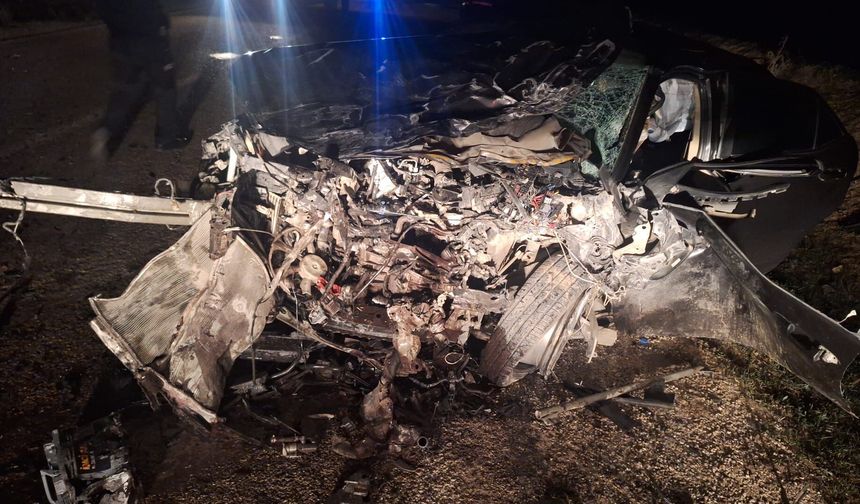 Eskişehir'i sarsan kaza: Günyüzü Kaymakamı hastaneye kaldırıldı, 1 vatandaş hayatını kaybetti