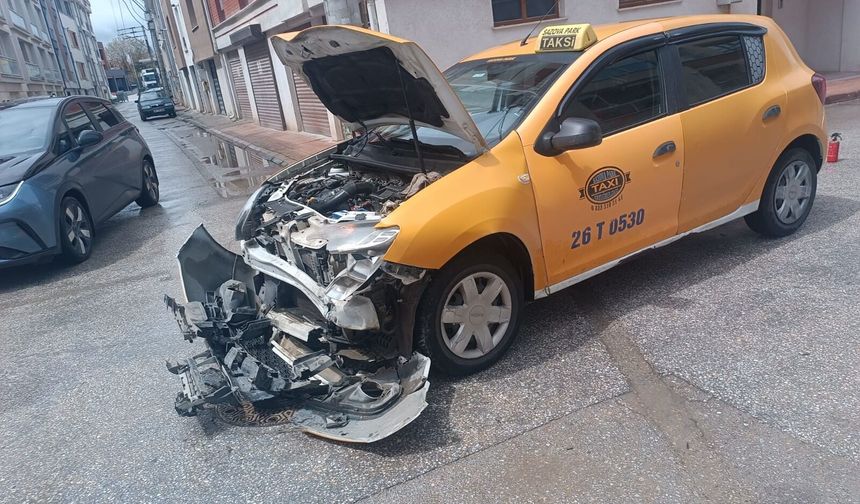 Eskişehir’de aynı sokakta yine kaza: Mahalleli isyan etti!