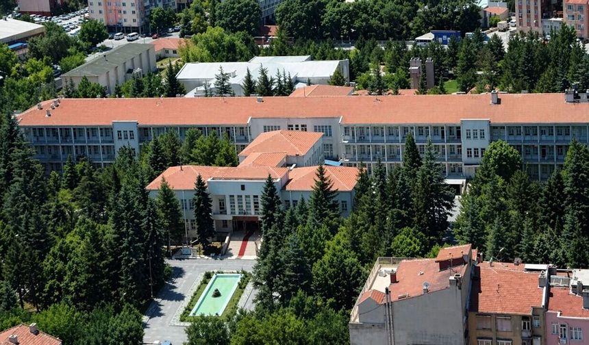 Eskişehir'de özelleştirme kararı tepki çekti: AK Parti'den eleştirilere yanıt!