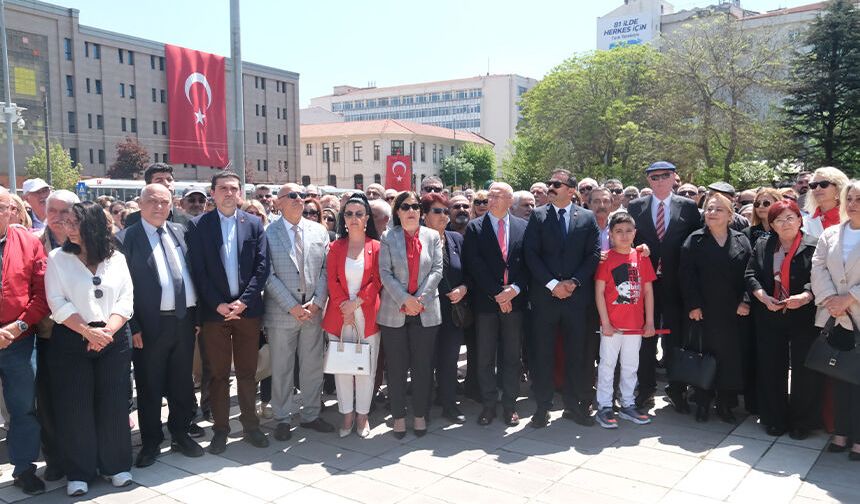 Cumhuriyeti demokrasiyle büyüteceğiz!