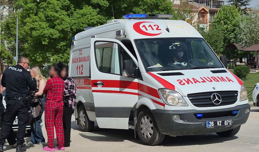 Eskişehir’de parkta bıçaklı kavga: 3 çocuk yaralandı