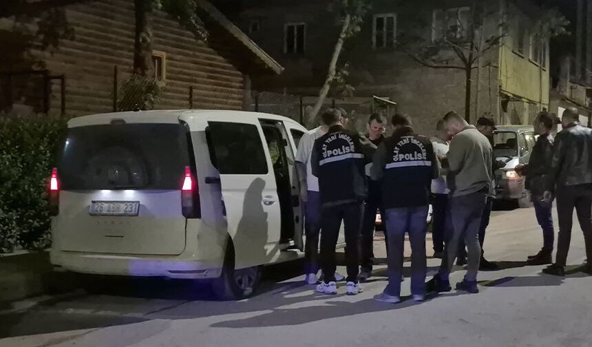 Eskişehir'de silahlı bıçaklı kavga: 16 yaşındaki çocuk bıçaklandı
