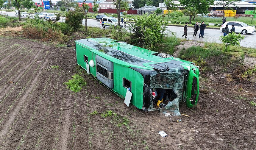 Eskişehir'den de yolcu almıştı, otobüs tarlaya uçtu: Çok sayıda yaralı var!