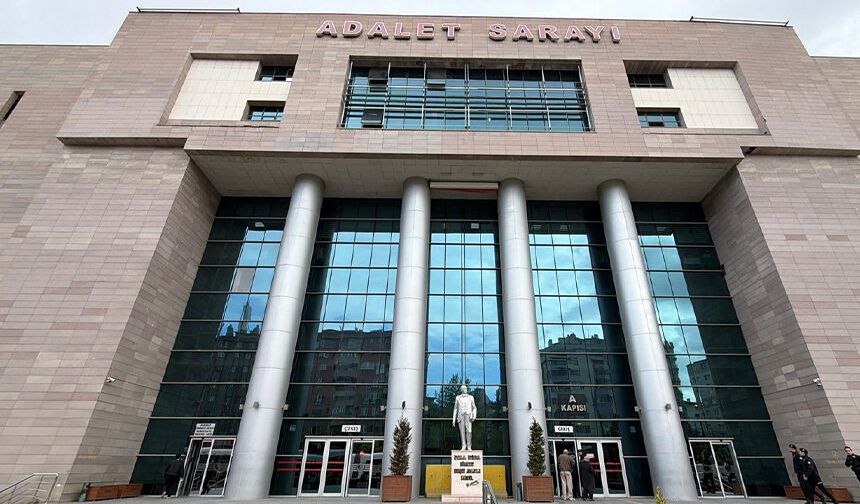 Tepebaşı Belediyesi soruşturmasında 25 kişi adliyeye sevk edildi