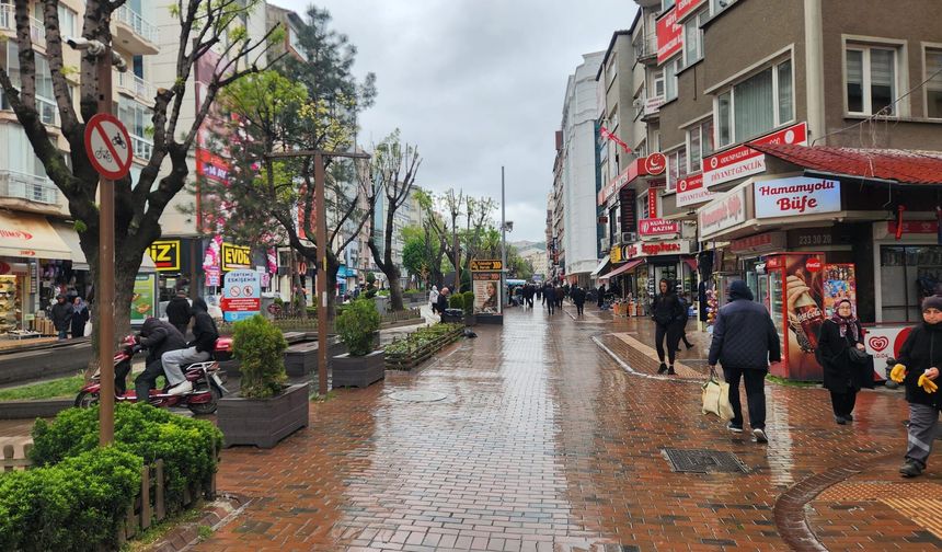 Yağmur Eskişehir’i sakinleştirdi: Hamamyolu boş kaldı