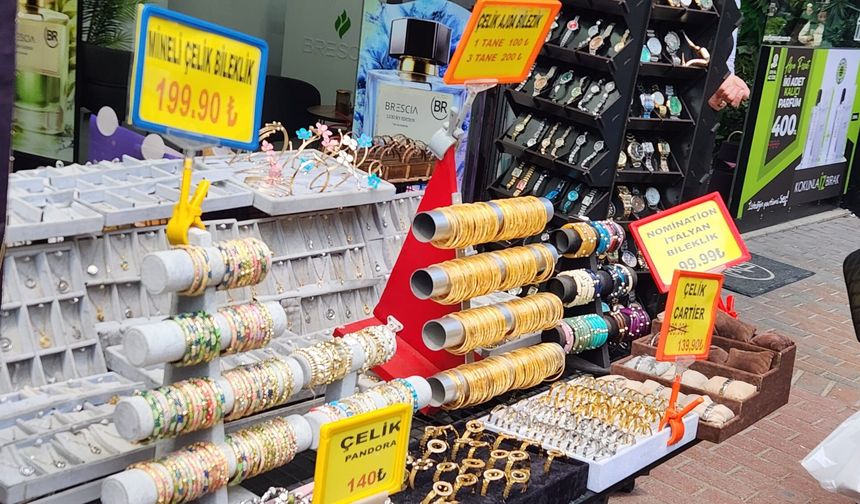 Altın fiyatları yükseldi, imitasyon takılara ilgi arttı