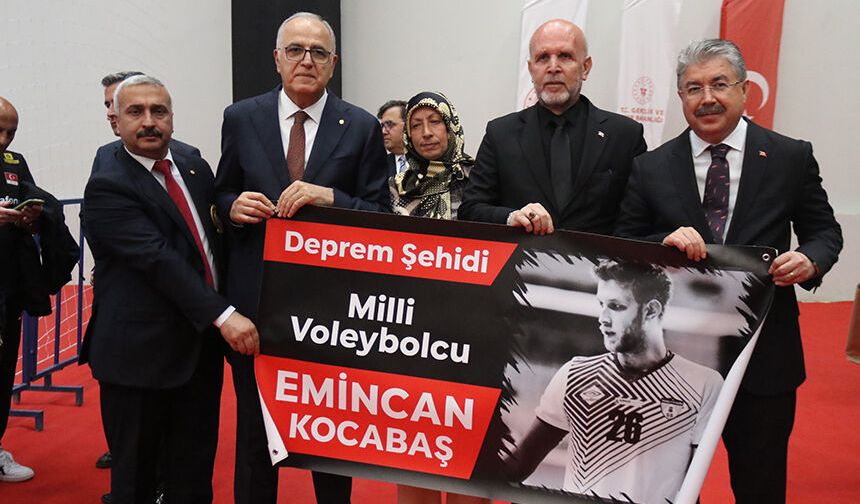 Depremde hayatını kaybetmişti: Eskişehirli voleybolcunun adı sezona verildi