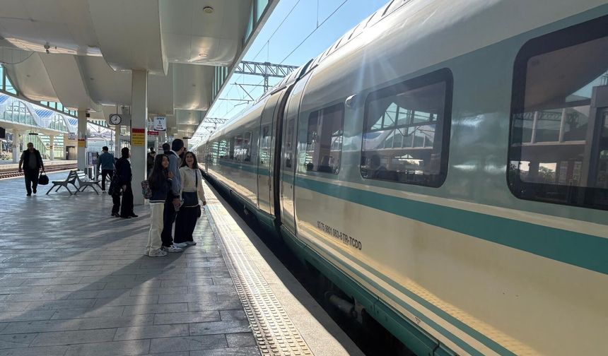 Eskişehir'de tren seferleri artırılamaz mı?
