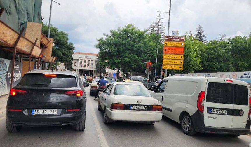 Eskişehirli sürücülerin şerit kurallarına uymaması tehlike yarattı