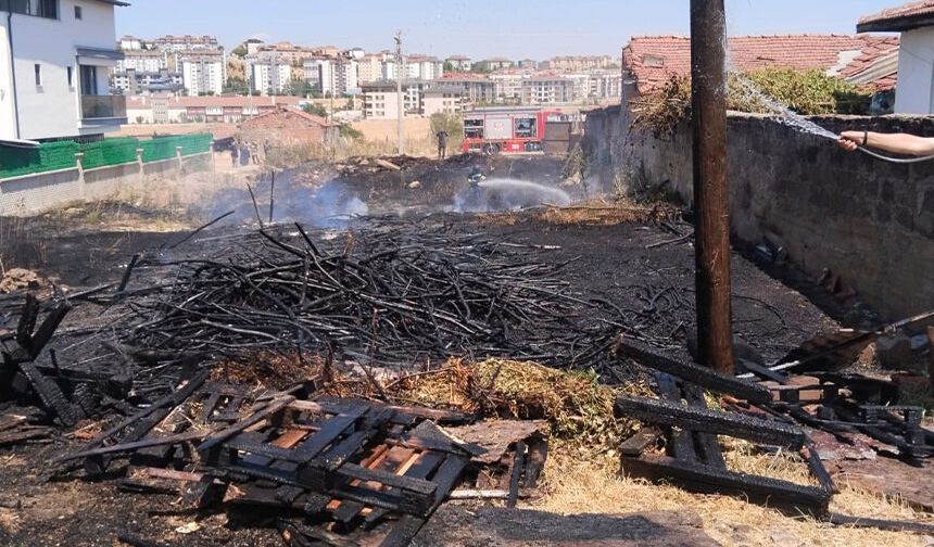 Eskişehir'de işçinin dikkatsizliği bahçeyi küle çevirdi