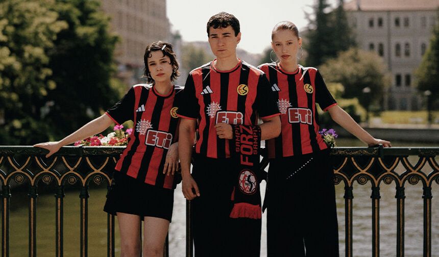 Eskişehirspor yeni sezon formalarını tanıttı: İşte 2026-2027 koleksiyonu
