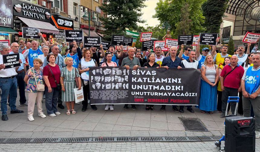 Eskişehir'de Sivas katliamı unutulmadı