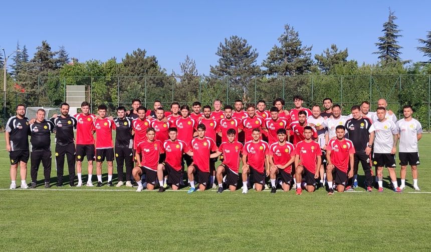 Eskişehirspor sahaya indi: Tesislerde ilk antrenman