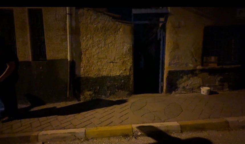 Eskişehir'de evinde ölü bulundu, yakınlarıyla komşuları tartıştı