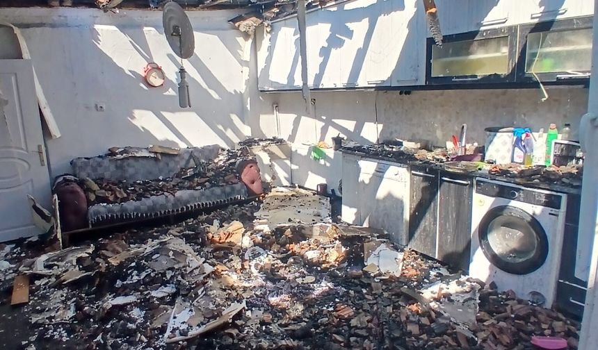 Eskişehir’de yangın paniği: Müstakil ev küle döndü!