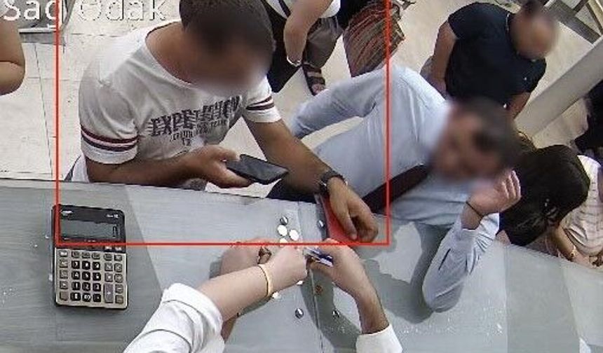 Eskişehir’de kuyumcu altınların sesinden şüphelendi, sahte altın oyunu bozuldu!