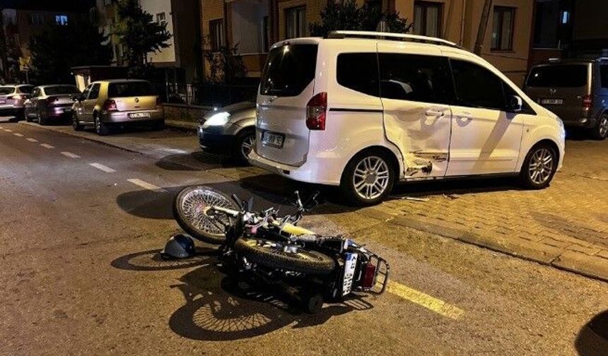 Tavşanlı’da motosiklet ile araç çarpıştı! Sürücü yaralandı
