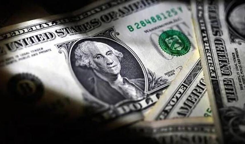 Dolarda Yıl Sonu Tahmini Şaşırttı! 2026 Sonu İçin 50 TL Sınırı Aşılıyor!