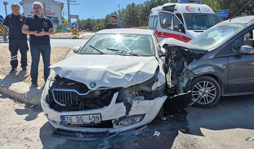 Eskişehir’de korkutan kaza: 3’ü çocuk 7 yaralı