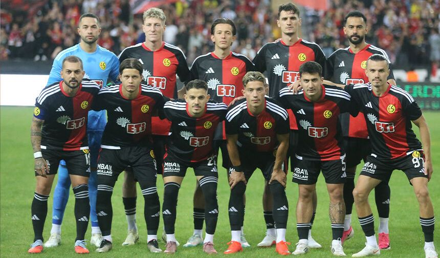 Eskişehirspor'da kimler profesyonel kimler amatör?