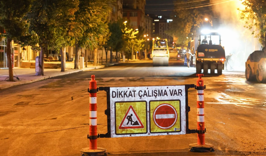 Sivrihisar-Çeltik yolunda çalışma başladı: O güzergâh 23 Ekim’e kadar kapalı