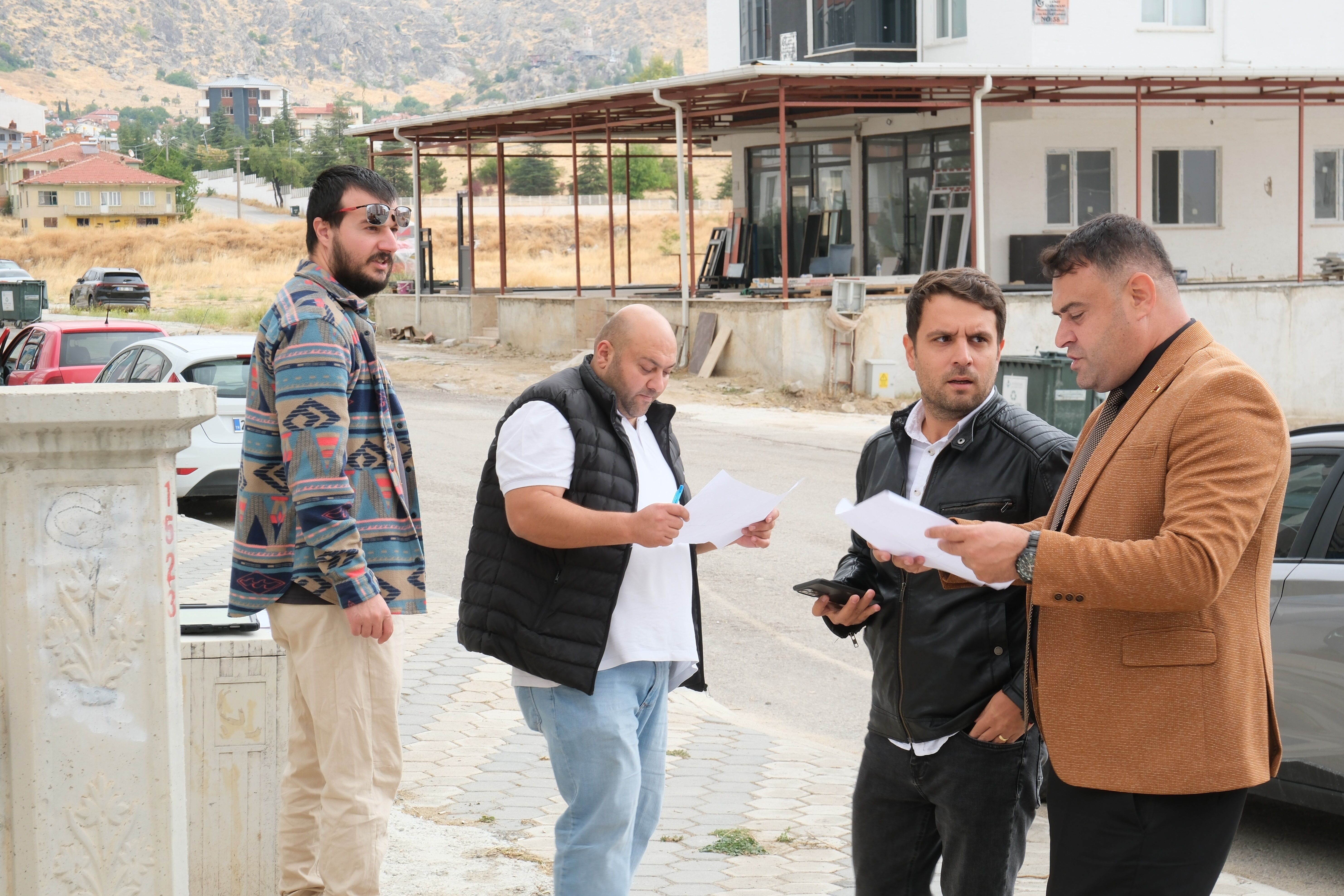 Sivrihisar’da yeni yapılaşan bölge için altyapı ve aydınlatma çalışması