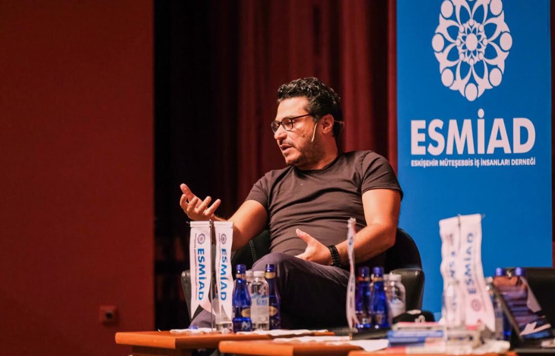 Esmiad