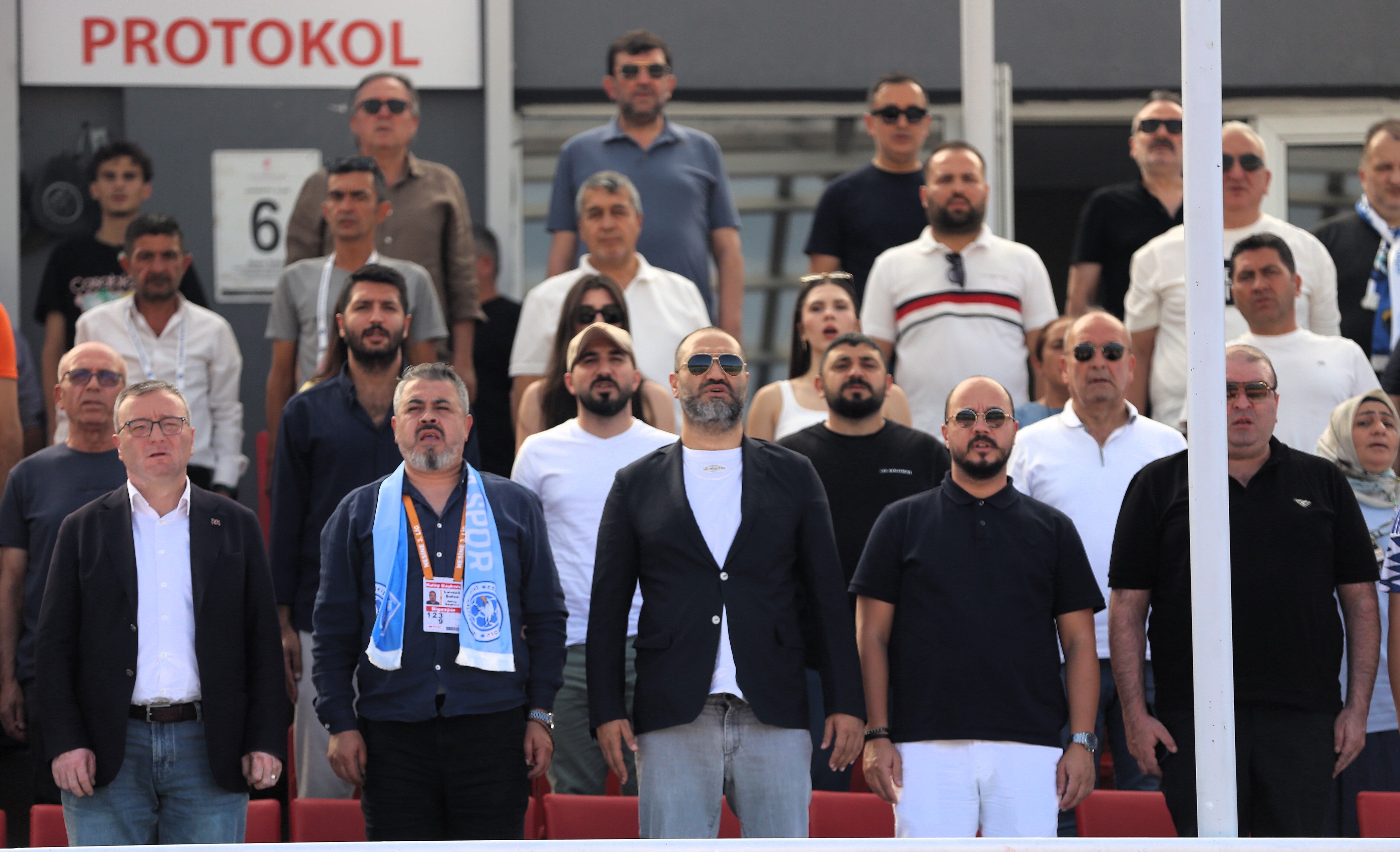 İki başkan maçı birlikte izledi