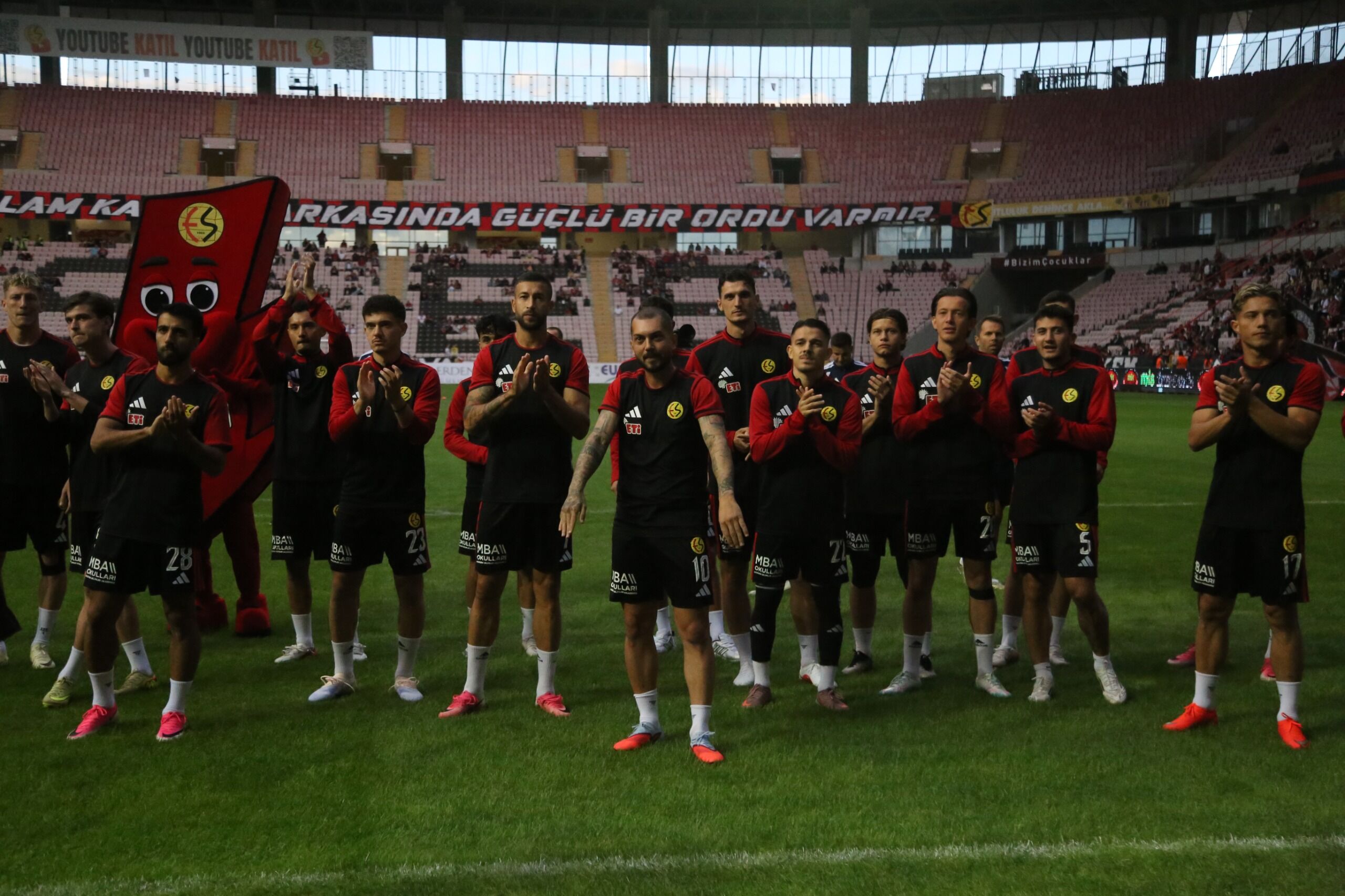 Eskişehirspor'da liste TFF'ye bildirildi