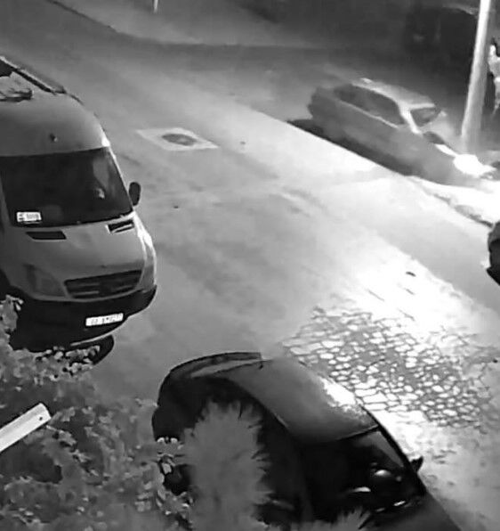 Afyonkarahisar’da faciadan dönüldü: Otomobil elektrik direğine çarptı