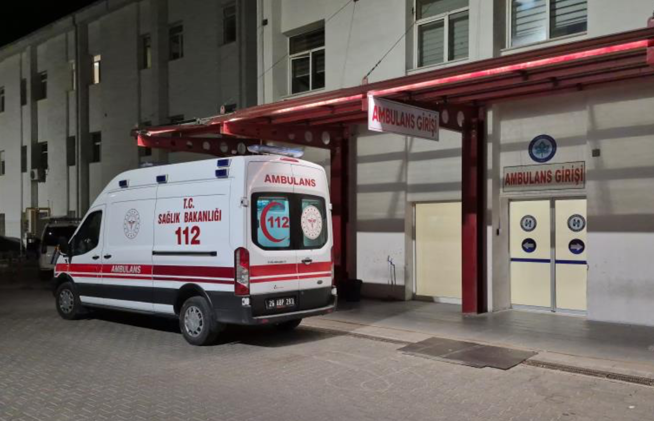 Eskişehir’de gece yarısı kaza! Motosiklet yolcusu ağır yaralandı