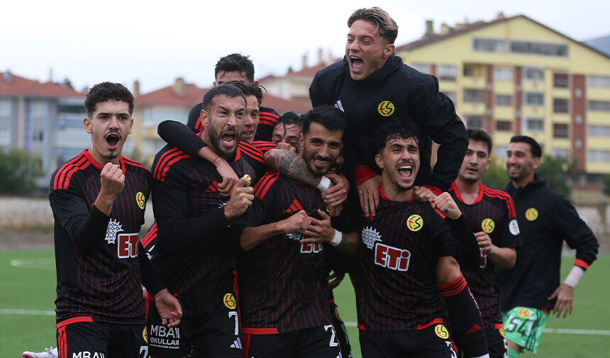 Eskişehirsporlu futbolcu maça damga vurdu: Kaya'dan altın çıktı!